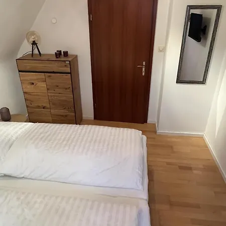 Weitblick Auf Berg, Wald Und Wiese * Schmallenberg