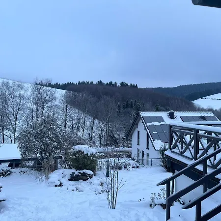 Weitblick Auf Berg, Wald Und Wiese * Schmallenberg