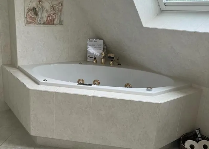 Weitblick Auf Berg, Wald Und Wiese 別荘 *